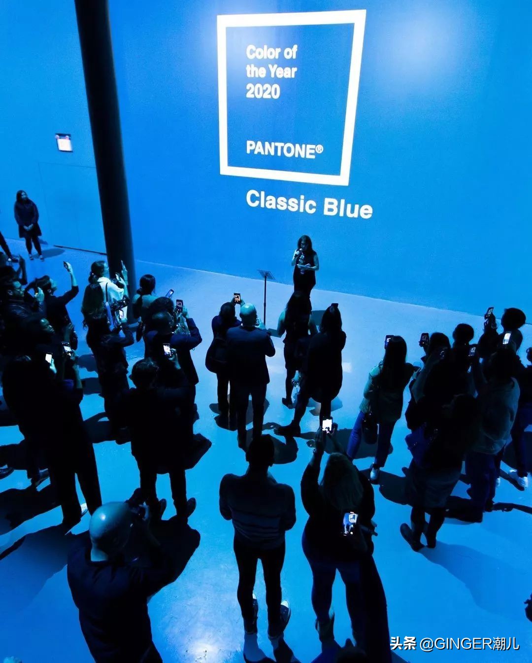 刚公布的潘通年度色怎么玩？