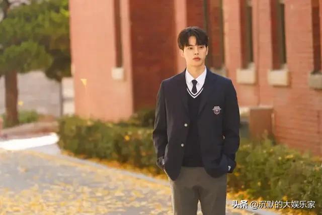 韩国十部顶级神作9.5评分韩剧,10部漫改爆笑的真人日剧