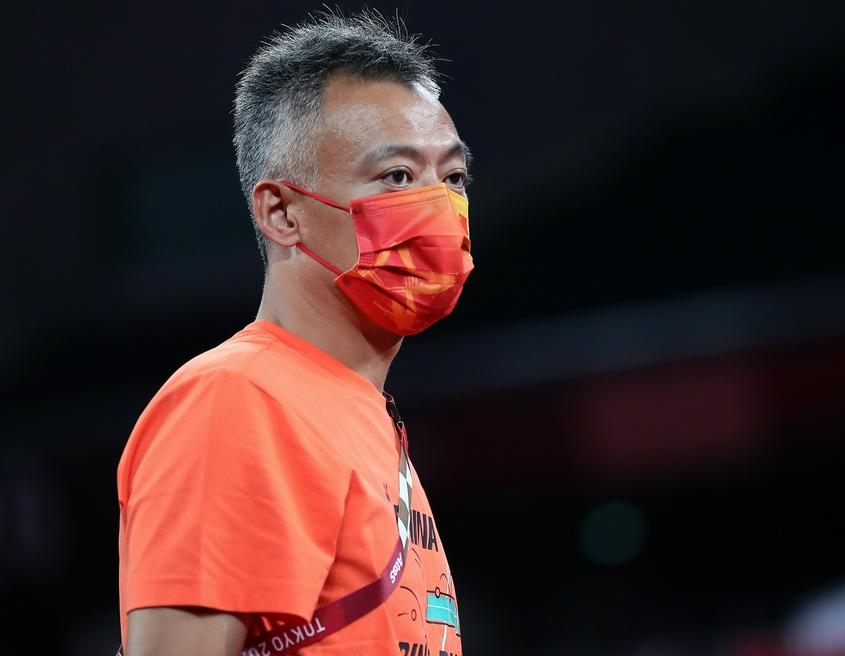 刘国梁孔令辉表情反差,刘国梁马龙表情