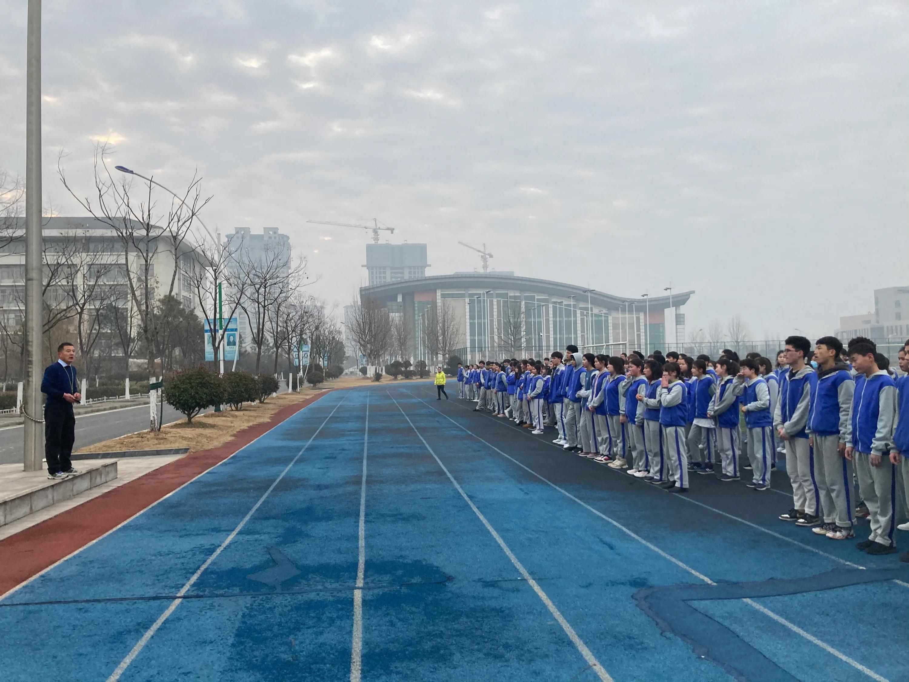 No.166（01-31）跑操全到状态好 阅读讲解善思考