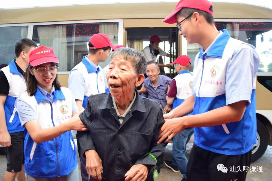 莫道桑榆晚为霞尚满天专访,莫道桑榆晚为霞尚满天央视解说