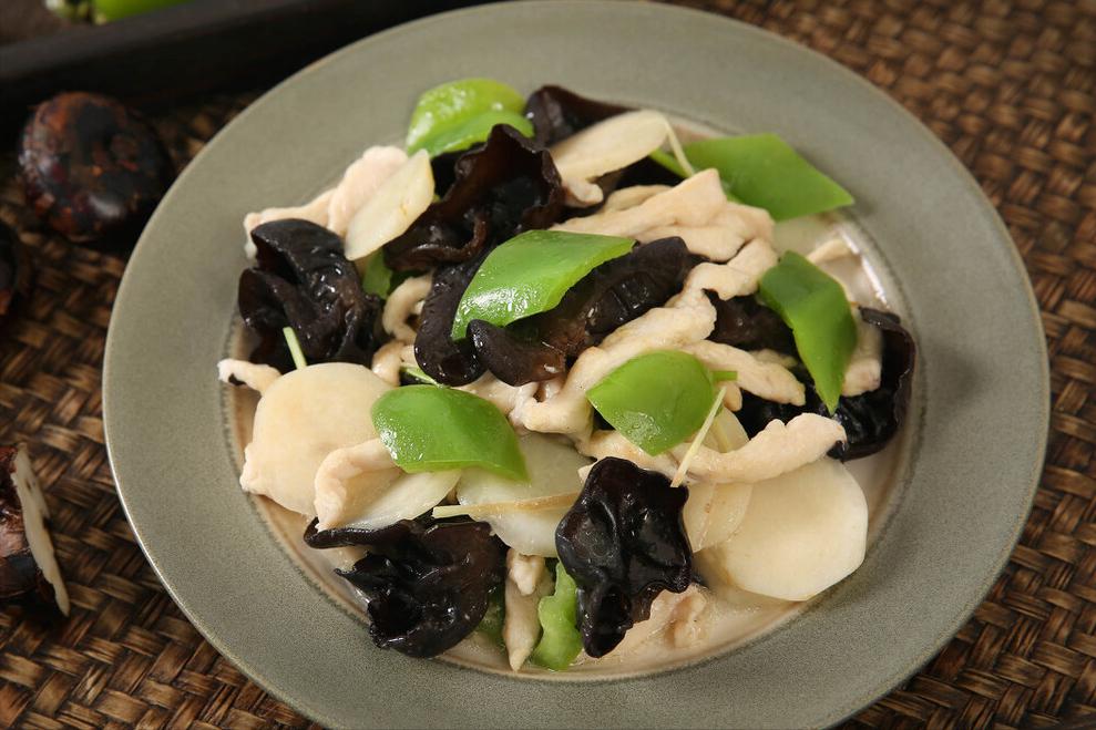 铁锅炒山药为什么会发黑,炒山药怎么不变黑