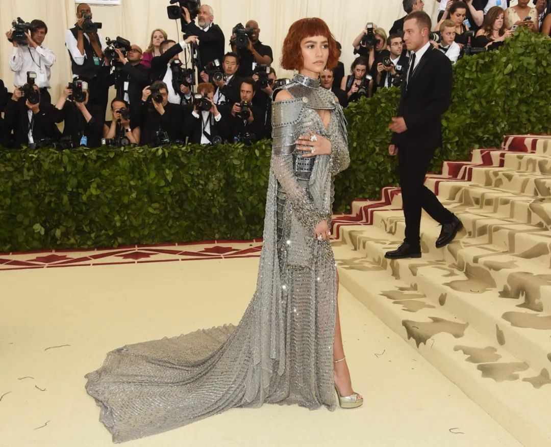 辣眼睛的威尼斯红毯女星惊艳,威尼斯红毯女星惊艳