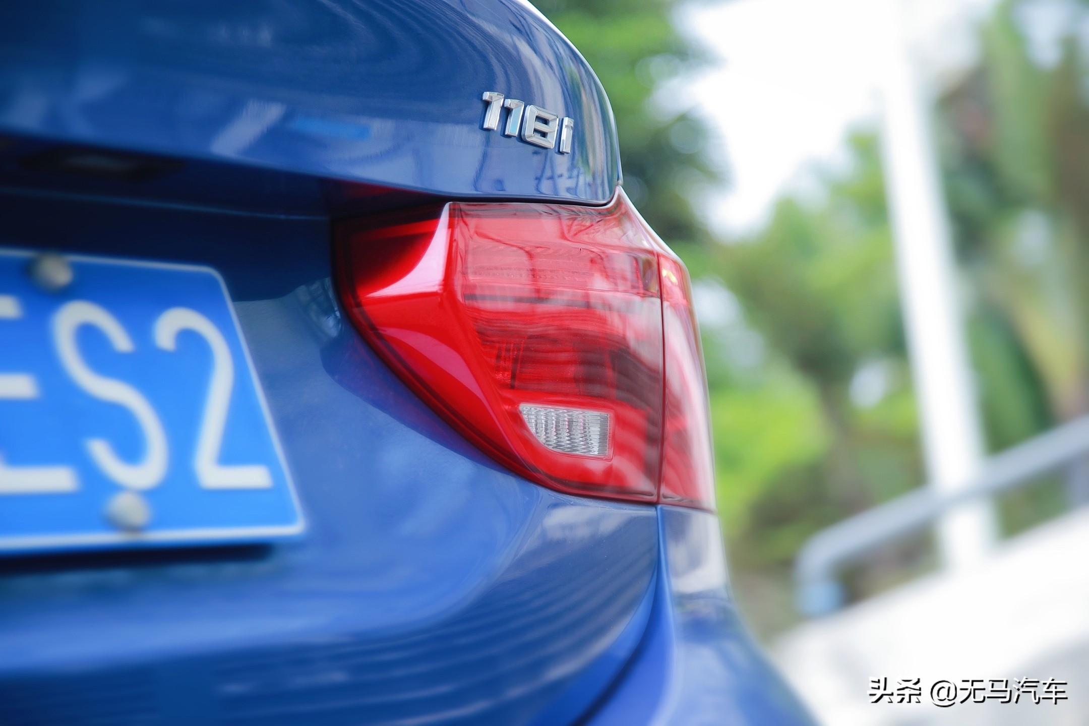 2013款宝马118i试驾视频,蓝天白云梦宝马x1