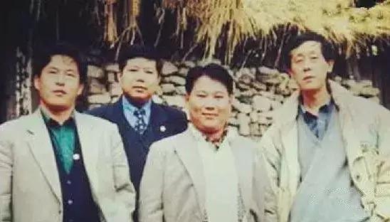 岳云鹏和郭德纲岁数差不多,岳云鹏郭德纲大多少岁