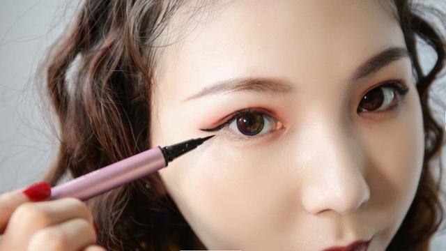 比较好用的平价眼线笔推荐,好用眼线笔便宜推荐