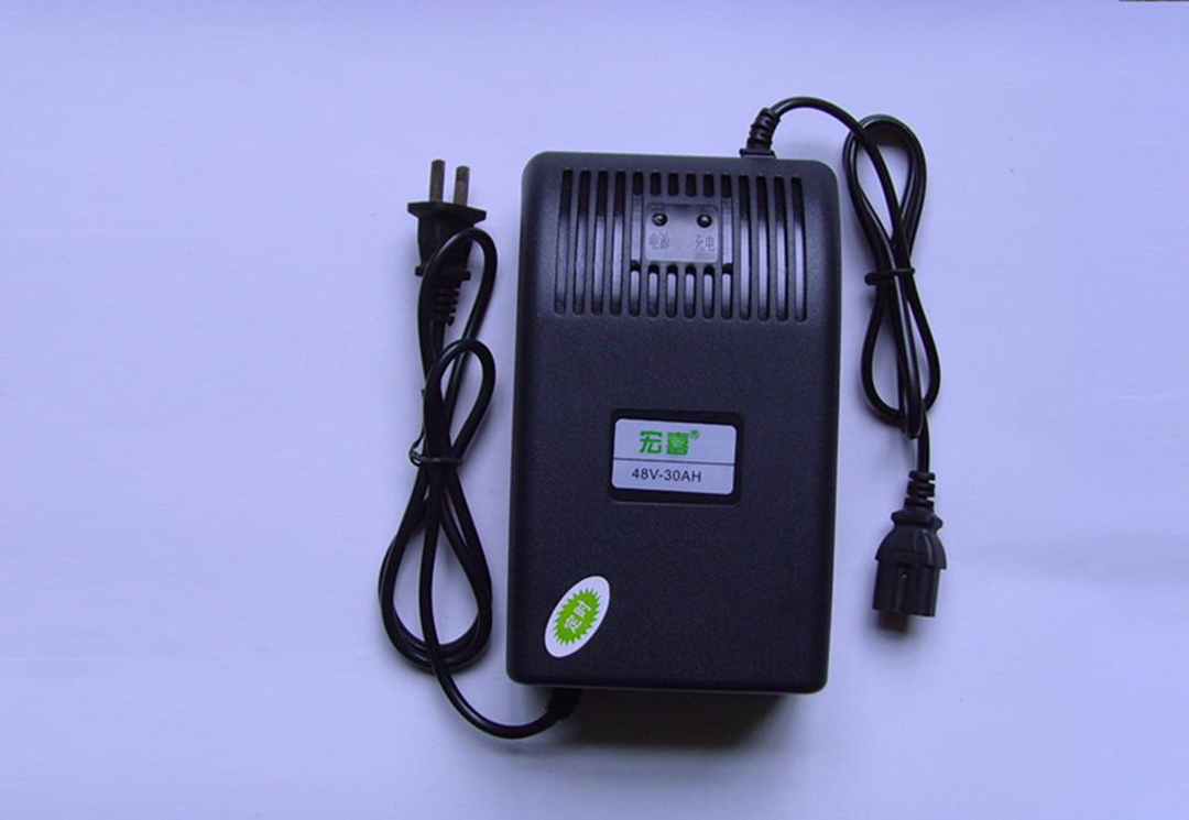 用72v充电器充48v会爆炸吗,72v电动车充电器对电瓶车有影响吗