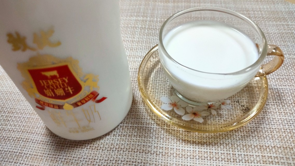 英国皇室专用牛奶,英国王室奶瓶