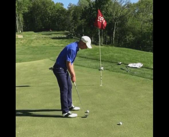 推杆除了在果岭上练还可以在哪练,推杆也练出来了