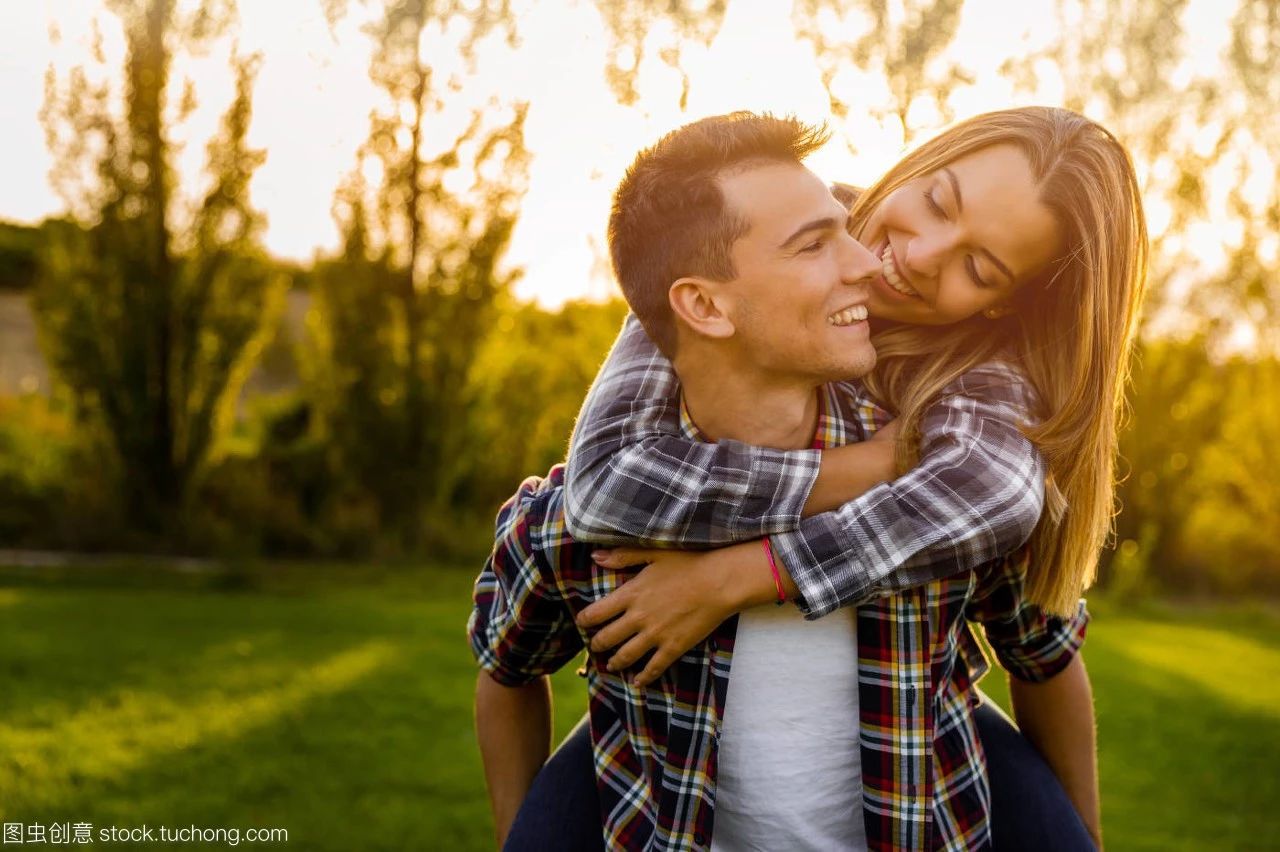 怎么对男朋友好啊,怎么对男朋友好才不会惯坏他