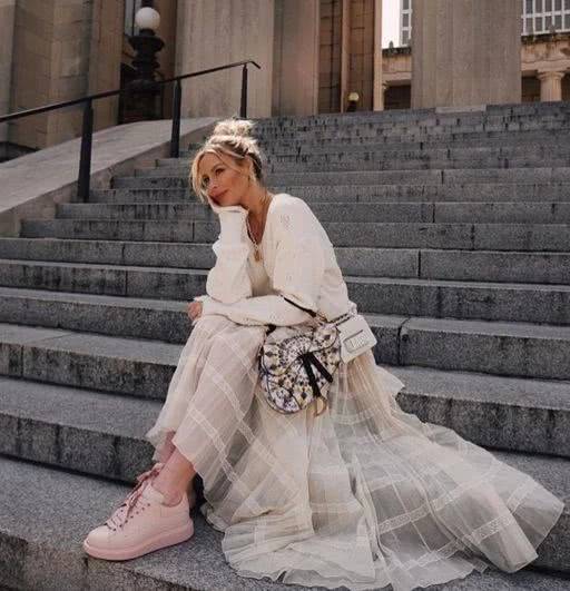 明星街拍包包香奈儿经典款,盘点街头出镜率最高的10款包包