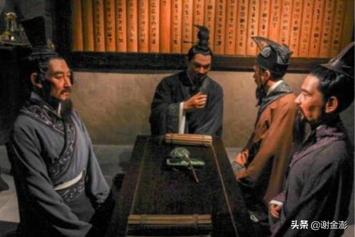 管仲买鹿灭楚下一句是什么,管仲买鹿灭楚国故事