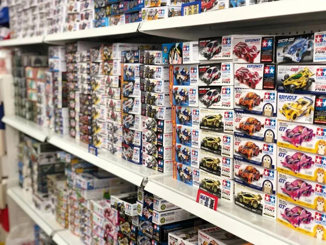 100块买到的四驱车，让我成了全班的MVP