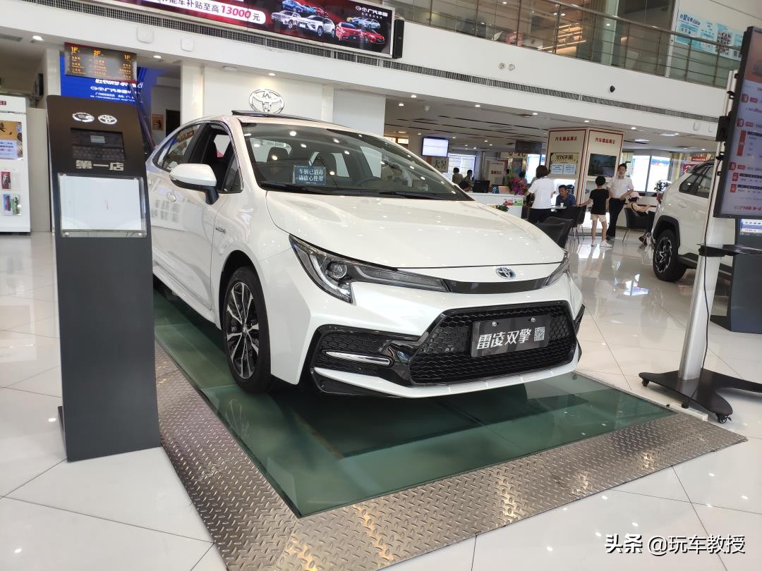 国人买车为啥考虑保值,买车秘籍为什么要买白色车