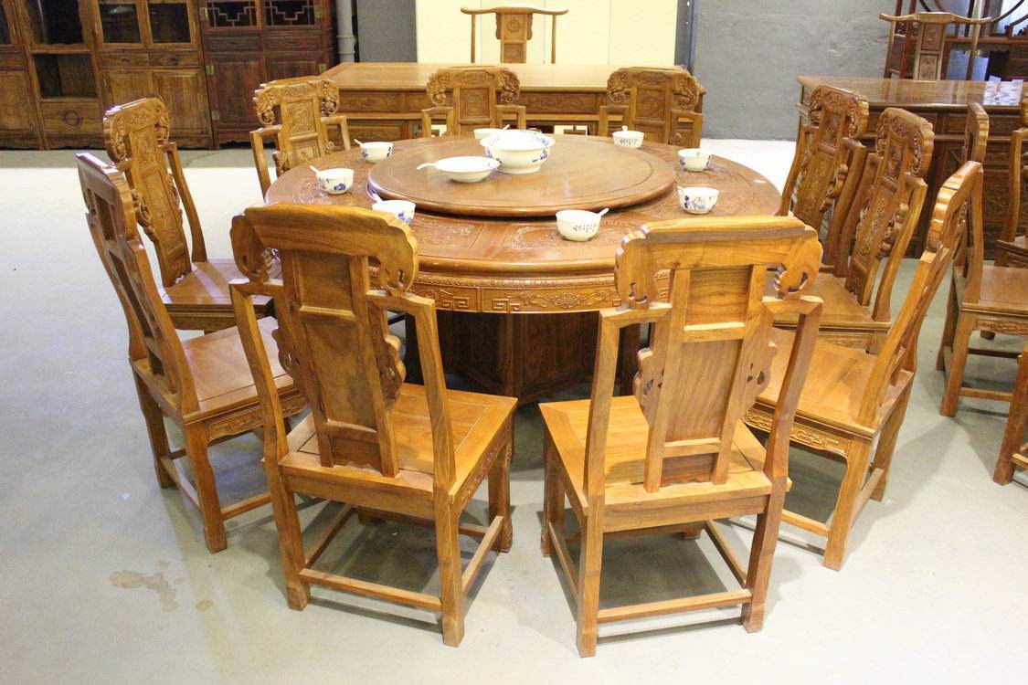 餐厅圆桌和方桌哪个实用,餐桌圆桌和方桌哪个更好看