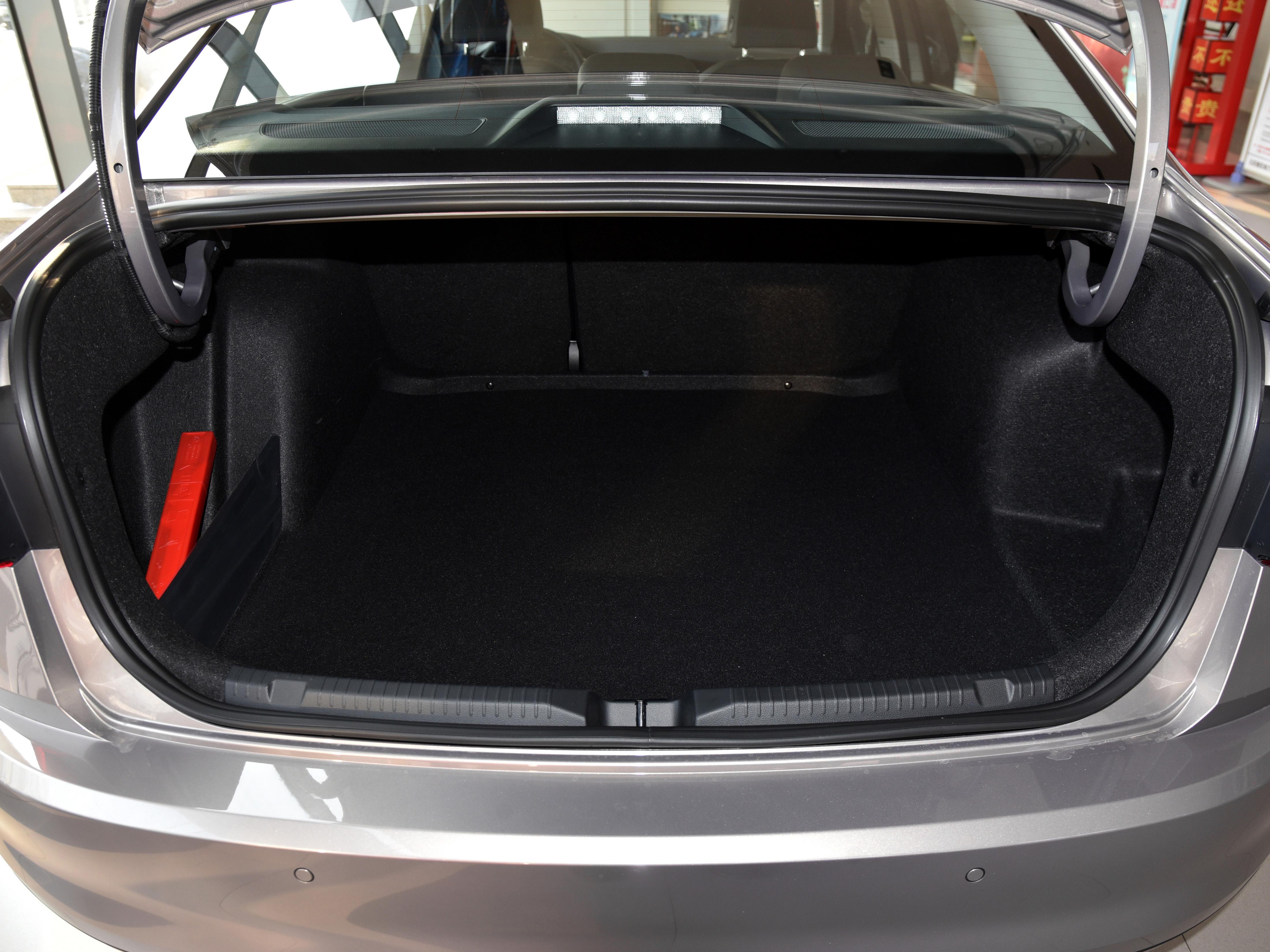 16年大众宝来自动挡1.4t介绍,大众宝来15年1.6自动挡测评