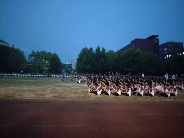 固始永和高中军训直播,固始永和中学军训2019