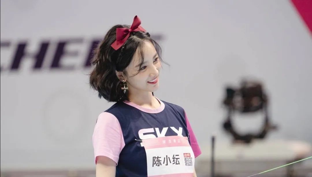 于小彤先跟海陆还是陈小纭在一起,于小彤和海陆和陈小纭