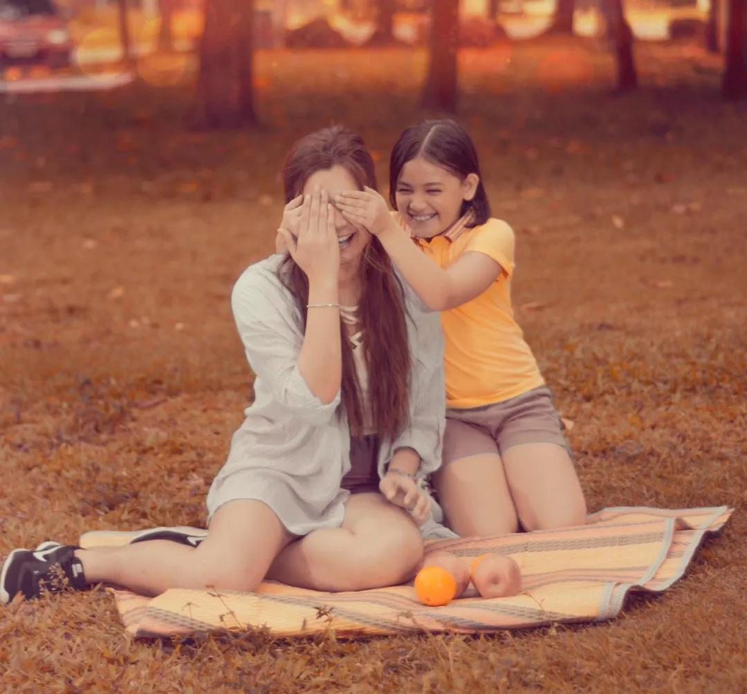 孩子撞见家长爱爱怎么办？青春期怎么开展性教育？丨你问我答