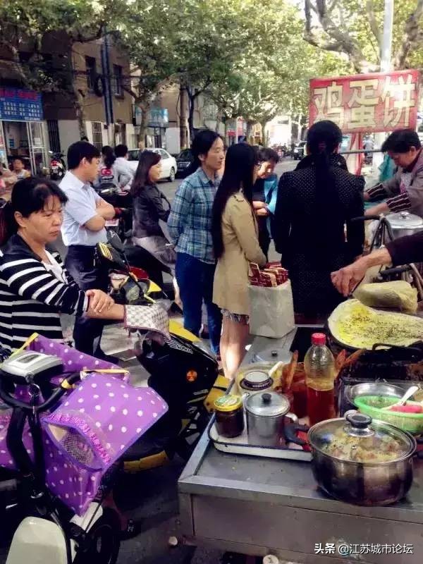 对于盐城鸡蛋饼的介绍,赤峰鸡蛋饼和盐城鸡蛋饼
