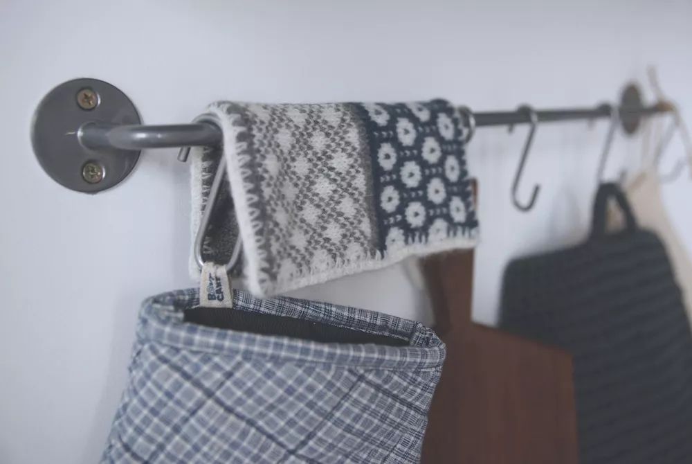 用水泥砌橱柜,用粘土捏一个好看的柜子