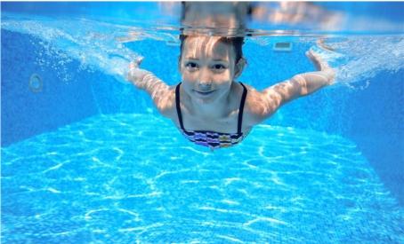 为啥你总学不会游泳？掌握这3个技巧，轻松成为水下“美人鱼”