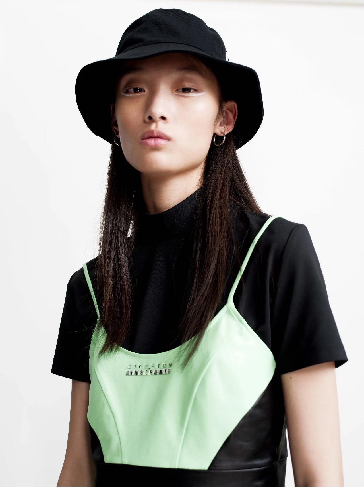 “冰岛恋歌”是什么神仙色?这款潮流新品将色彩美*运学**用到极致