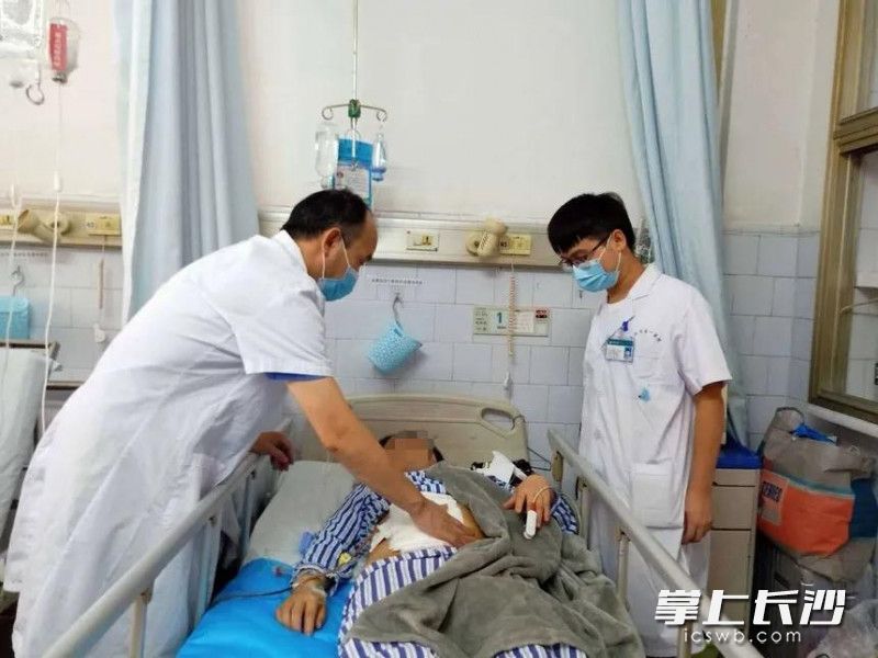 剖腹产十一天后急性阑尾炎怎么办,剖宫产后复发阑尾炎