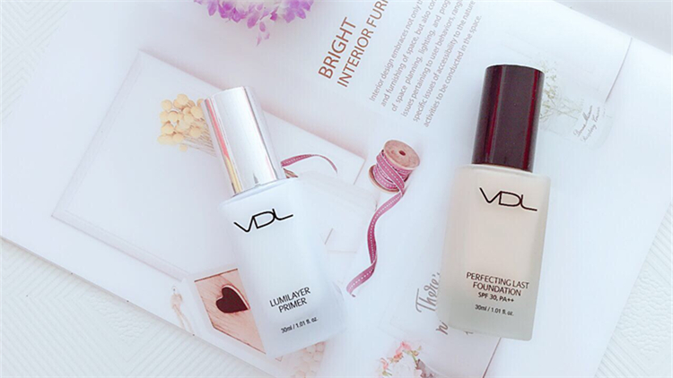 夏季底妆服帖技巧,夏季底妆怎么不脱妆油皮