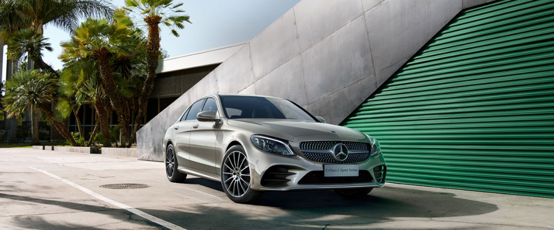 奥迪史上最有力的回击广告,奥迪a42025新款