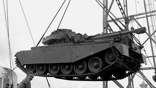 二战最强的中型坦克T-44，坦克发展史上一个承上启下的匆忙过客