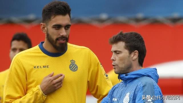 武磊踏上伯纳乌,武磊留洋回来第一场