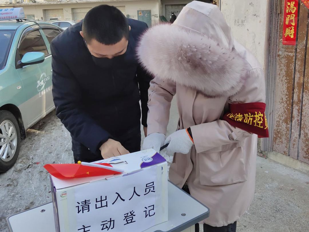 众志成城抗击疫情社工在行动,众志成城抗击疫情一起加油