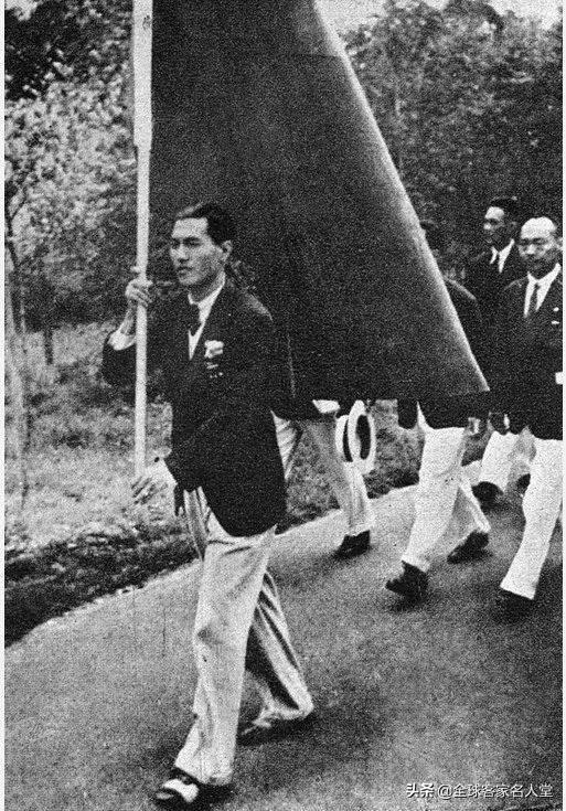 上世纪60年代，亚洲球王李惠堂荣膺亚足联秘书长、国际足联副主席