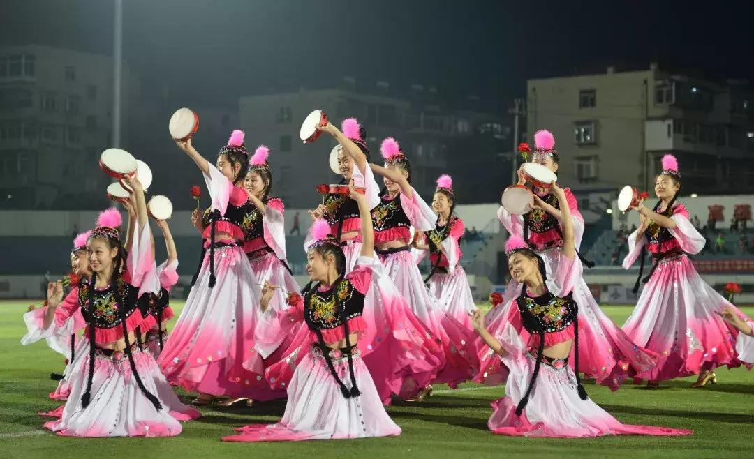 烟台农商银行演出,烟台足协杯线下观赛