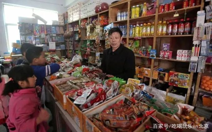 谁敢嘲笑北京没有便利店,胡同里的小卖部可不答应