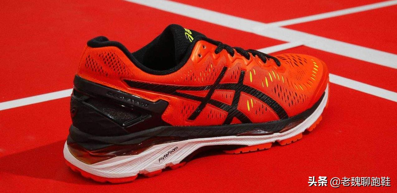 亚瑟士n21和阿迪达斯boost,阿迪达斯boost和态极3.0哪个软