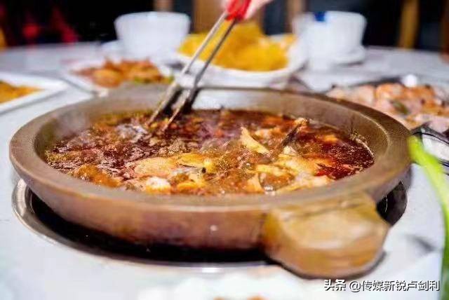 “80后”石泉小石头啵啵鱼掌门人李万海：幸福生活是逼出来的