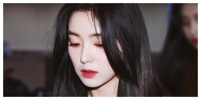 国民女神裴秀智iu,裴秀智和iu谁名气大