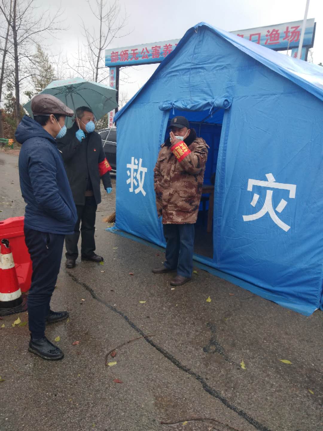 抗击疫情不漏一户一人,疫情防控不落一户不漏一人