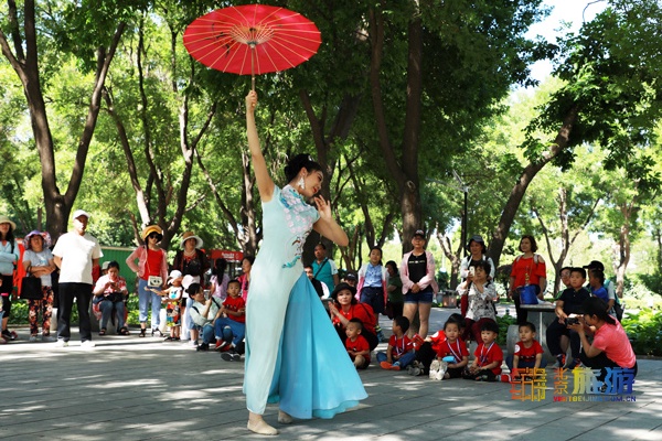 北京世界公园举办2019金秋国际旅游风情节!非洲鼓舞、花车巡游、魔术杂技、非遗打铁花,应有尽有!