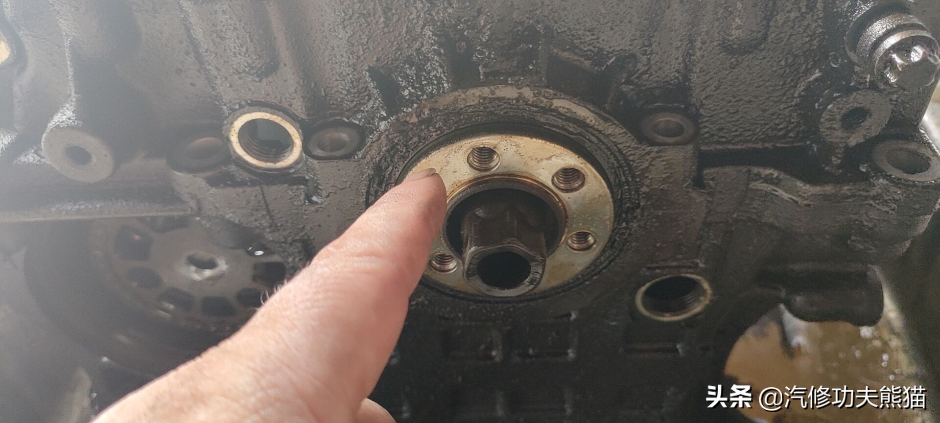 e90宝马325i容易烧机油,宝马e90325i烧机油能修好吗