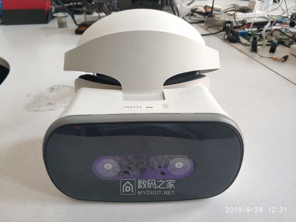 最后之作！被宣告死亡的DaydreamVR及联想MR头显一体机拆解一览