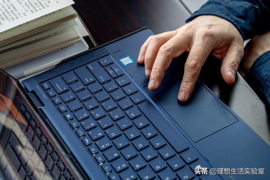 惠普elite蜻蜓系列笔记本评测,惠普elite蜻蜓g2参数