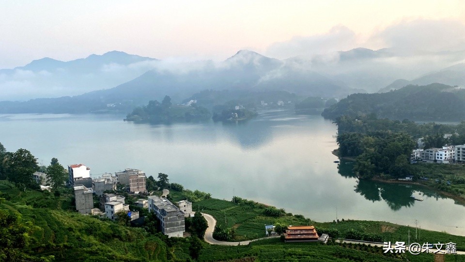 有一种生活叫长寿岛上梦巴马，来一场裸浴景中境如仙