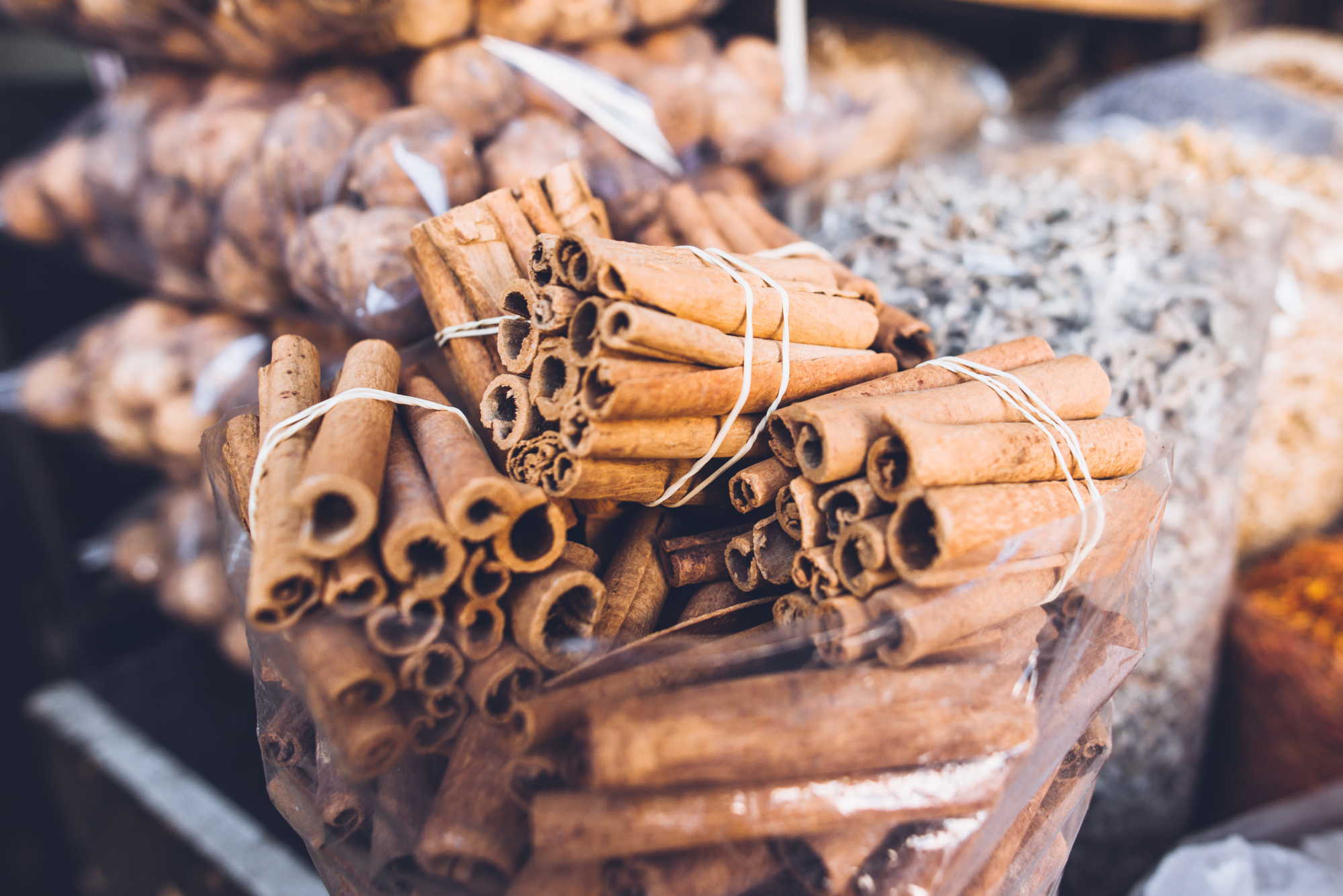 迪拜最繁华的一条街,迪拜最著名的一条路