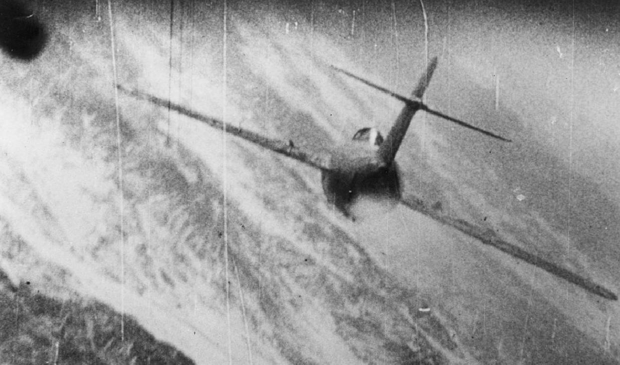 米格15战斗机第一视角,米格15老战机