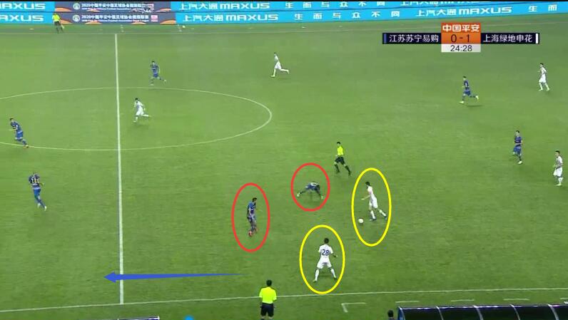 曹赟定连过五人,曹赟定单骑闯关破门