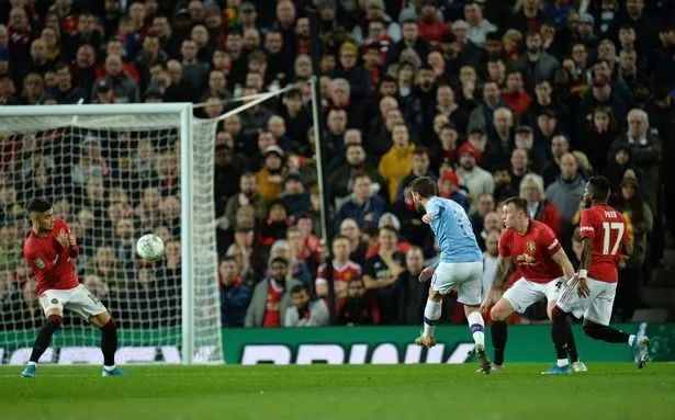 曼联赛季首遭连败,曼联赛季首败