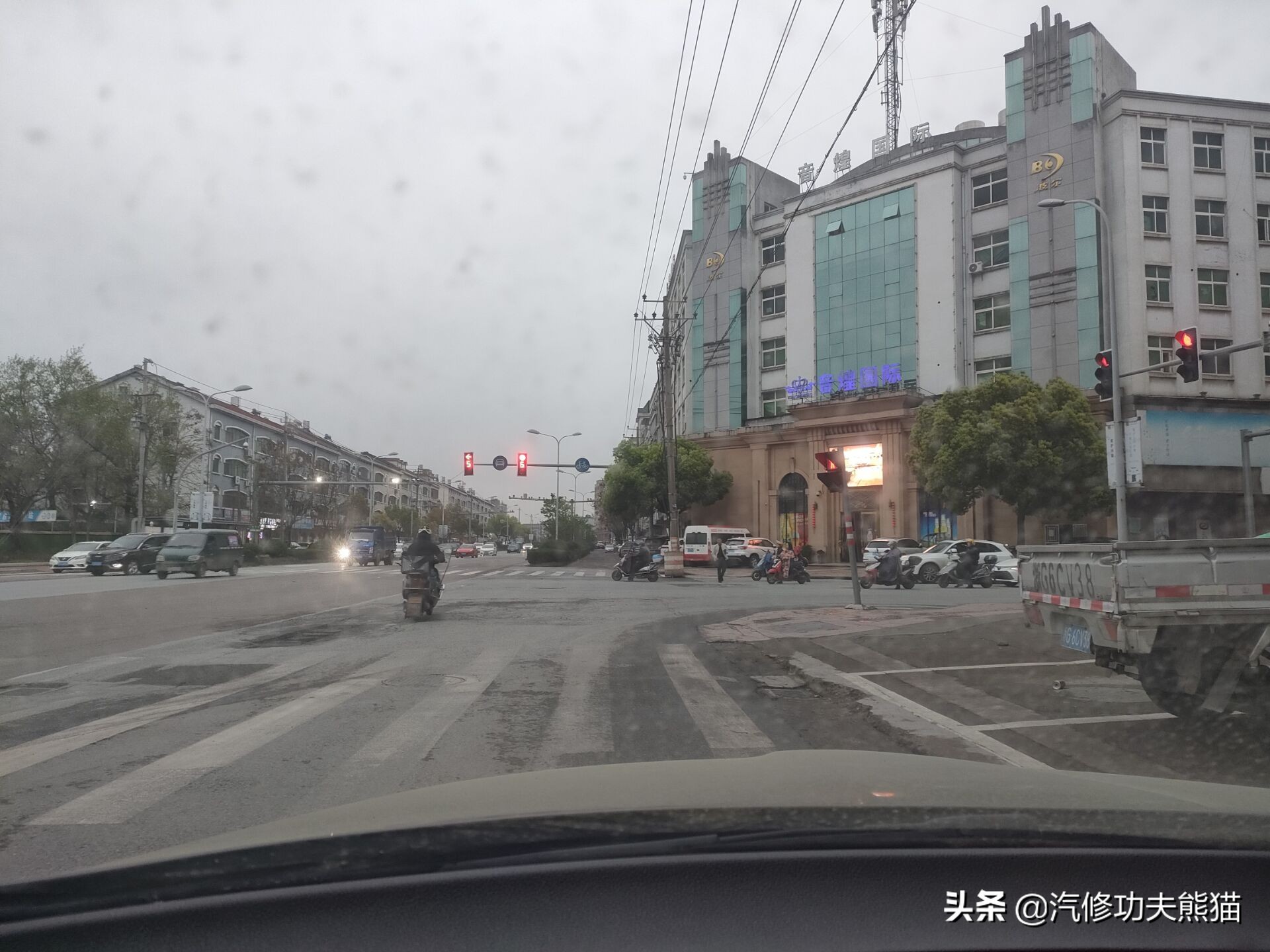 斯柯达昊锐烧机油维修视频,大众斯柯达昊锐1.8t烧机油